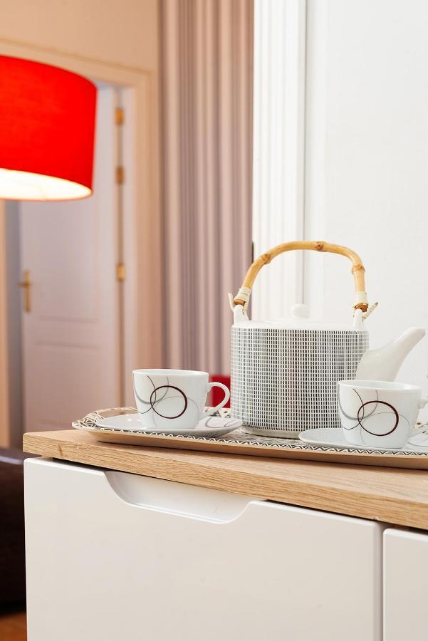 Apartamento Pasaje Valvanera Séville Extérieur photo